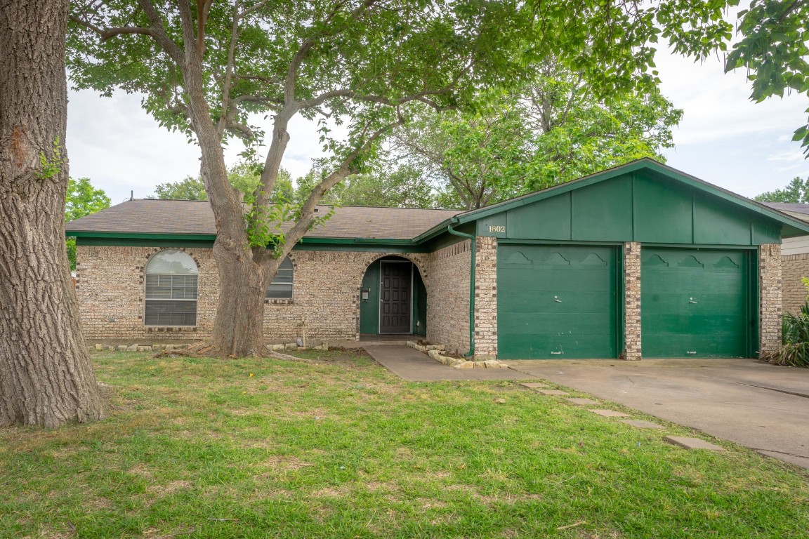 1802 Homestead Place Garland TX 75044
