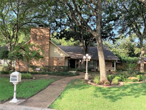 5850 Woodrill Court Fort Worth TX 76112