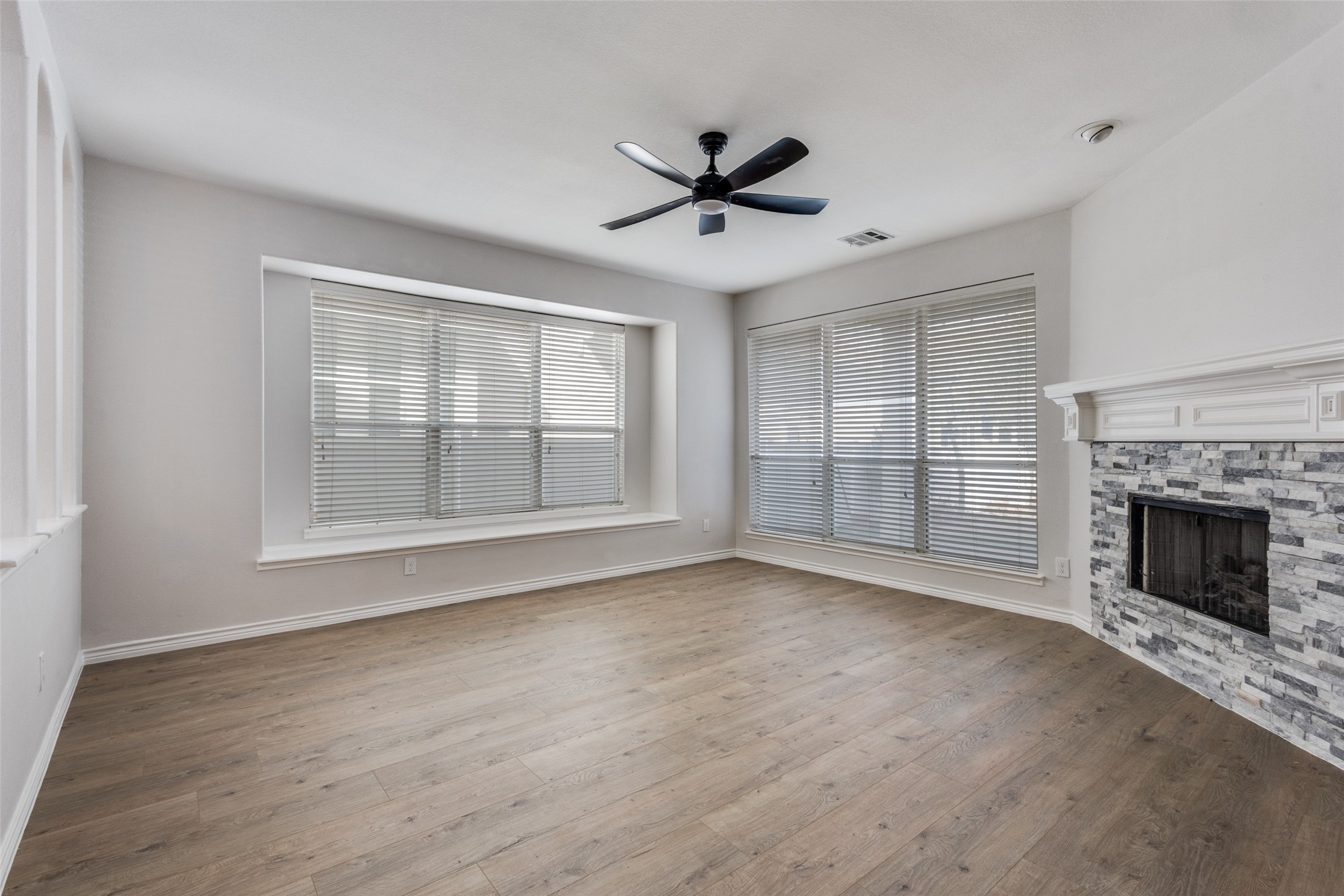 1213 King George Lane Savannah TX 76227