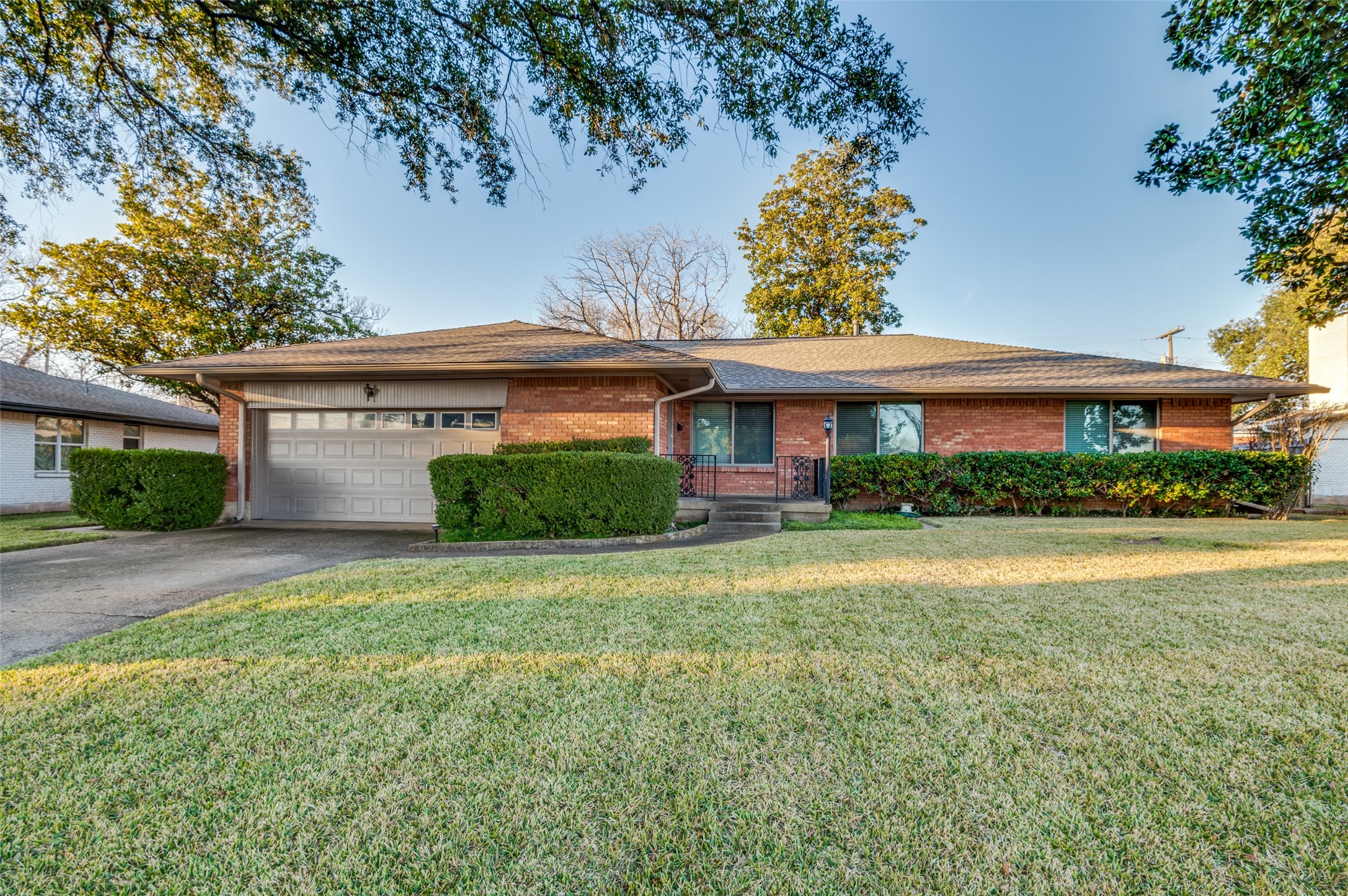 1549 Nantuckett Drive Dallas TX 75224