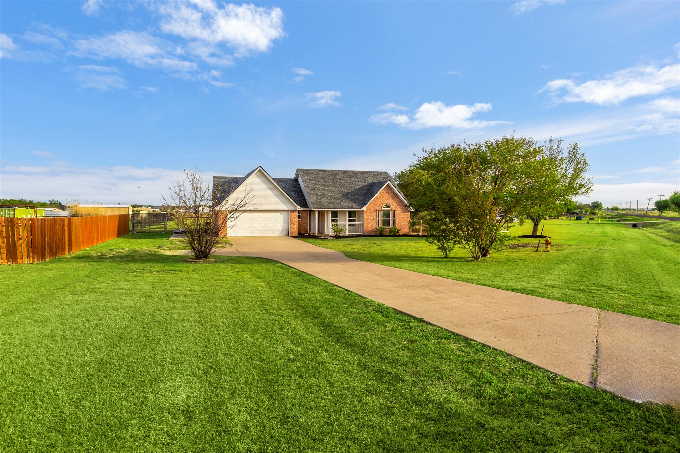 2825 Fm 876 Waxahachie TX 75167