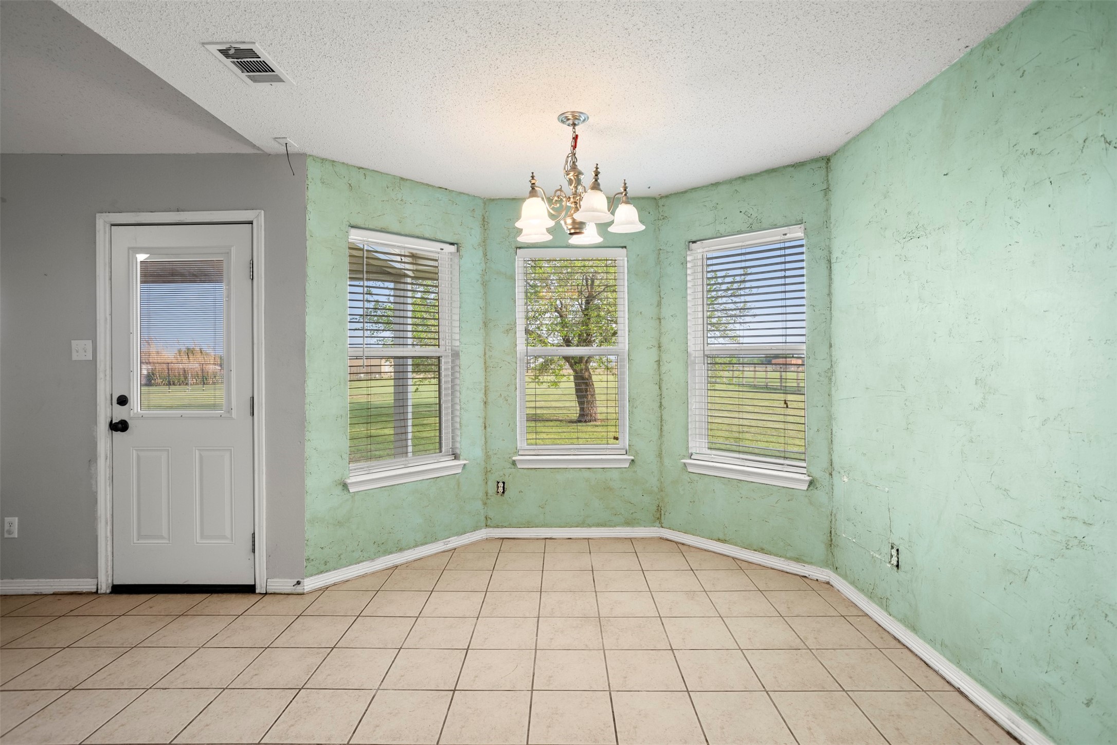 2825 Fm 876 Waxahachie TX 75167