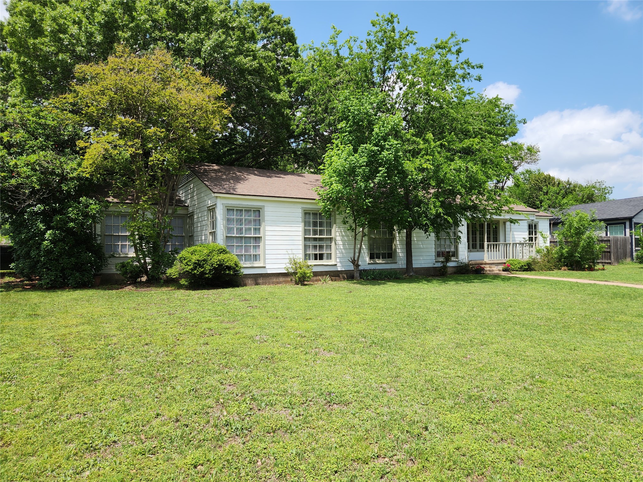 3205 Live Oak Avenue Waco TX 76708