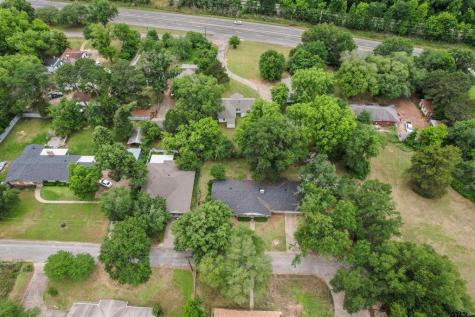 725 W Blair Street Mineola TX 75773
