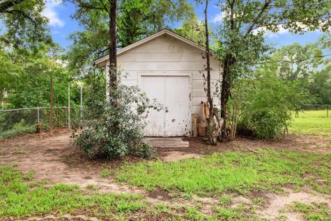 725 W Blair Street Mineola TX 75773
