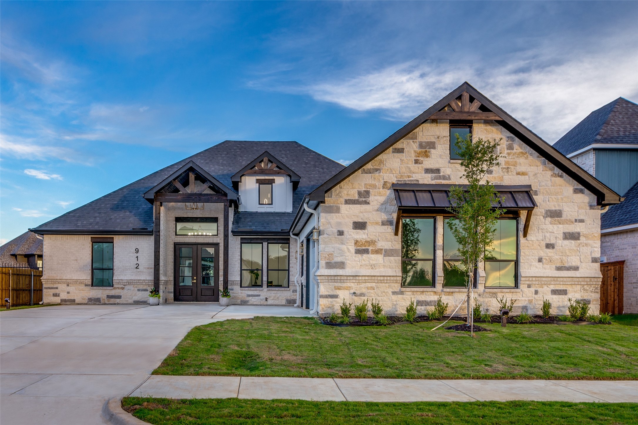 912 Bandon Dunes Drive Burleson TX 76028
