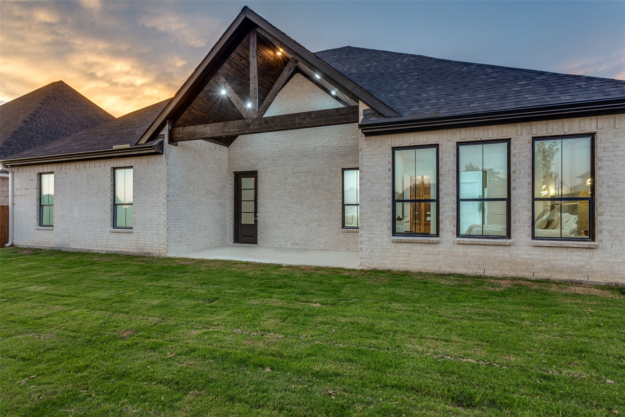 912 Bandon Dunes Drive Burleson TX 76028
