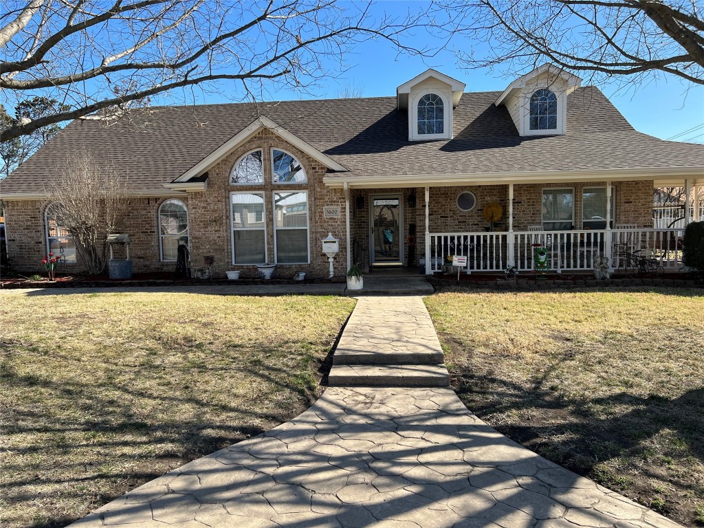 5600 Diamond Oaks Drive N Haltom City TX 76117
