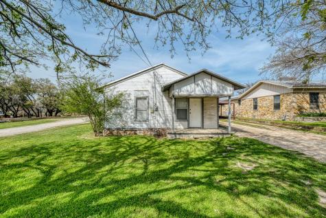 215 E 7th Street Weatherford TX 76086