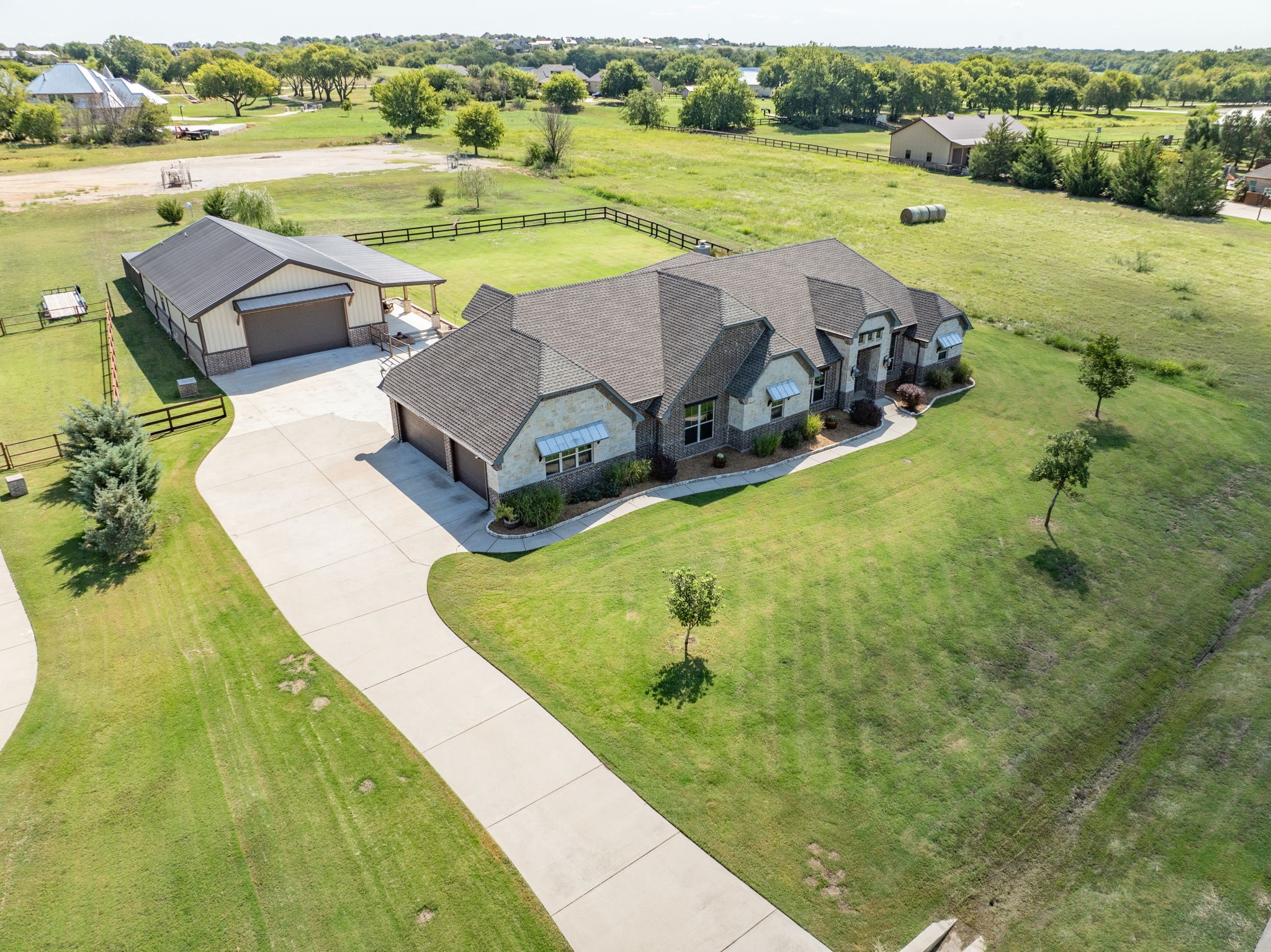 3121 Creekside Drive Ponder TX 76259