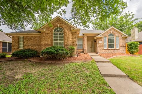 4725 Magna Carta Boulevard Grand Prairie TX 75052