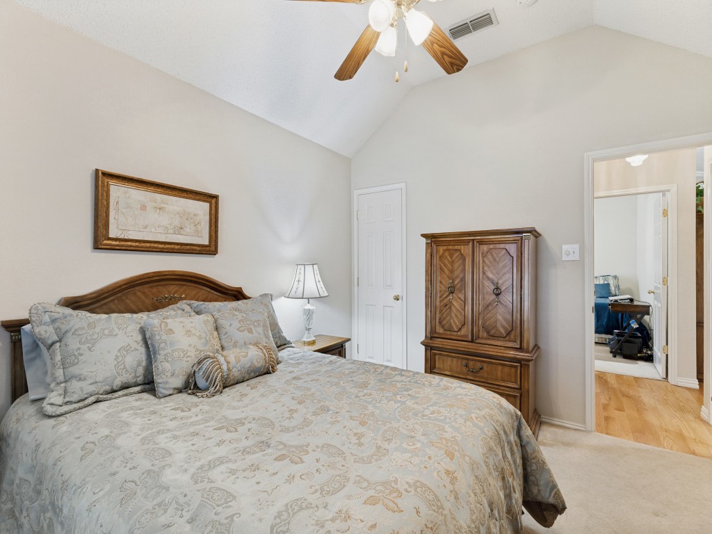 6908 Cheatham Drive Watauga TX 76148