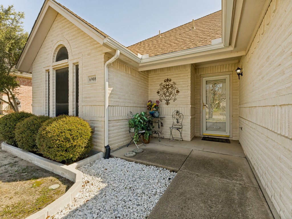 6908 Cheatham Drive Watauga TX 76148