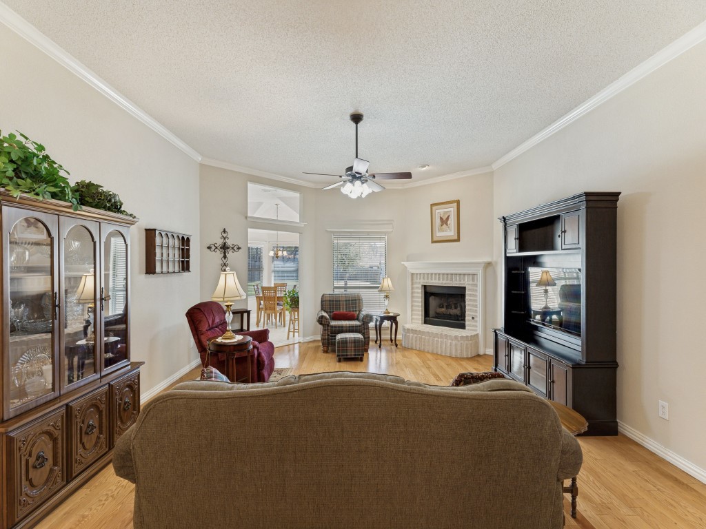 6908 Cheatham Drive Watauga TX 76148