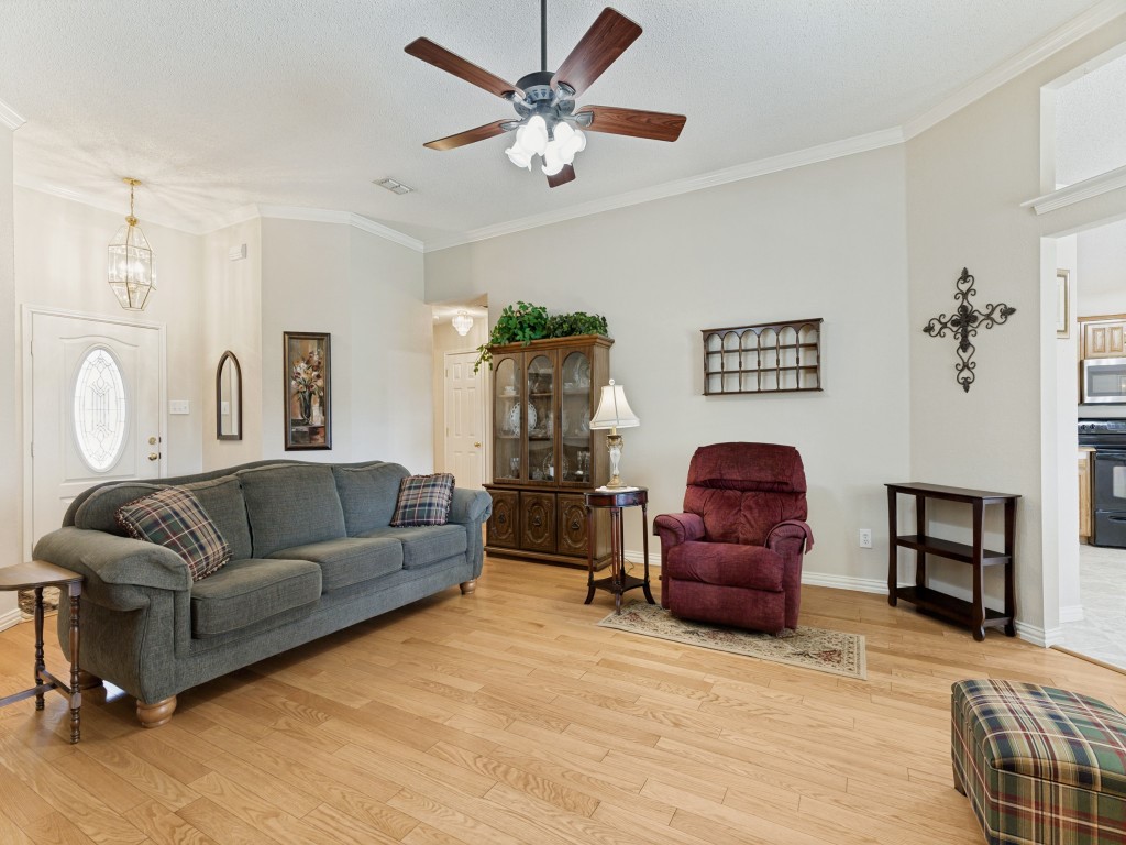 6908 Cheatham Drive Watauga TX 76148
