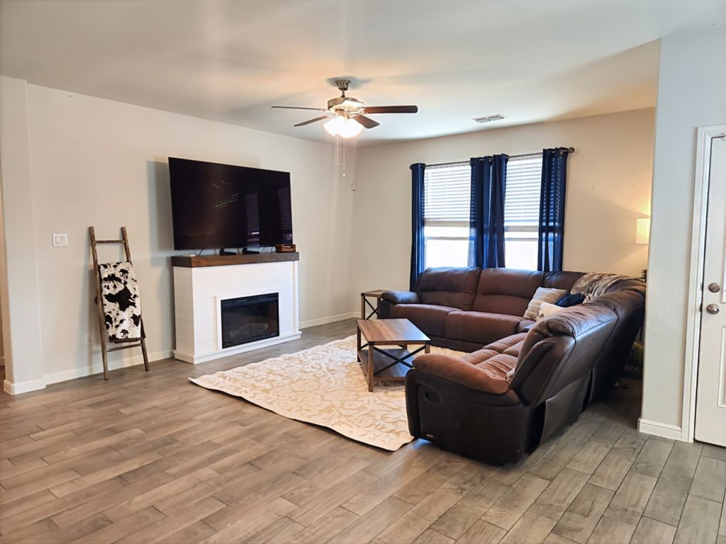120 Wagon Mound Waxahachie TX 75167