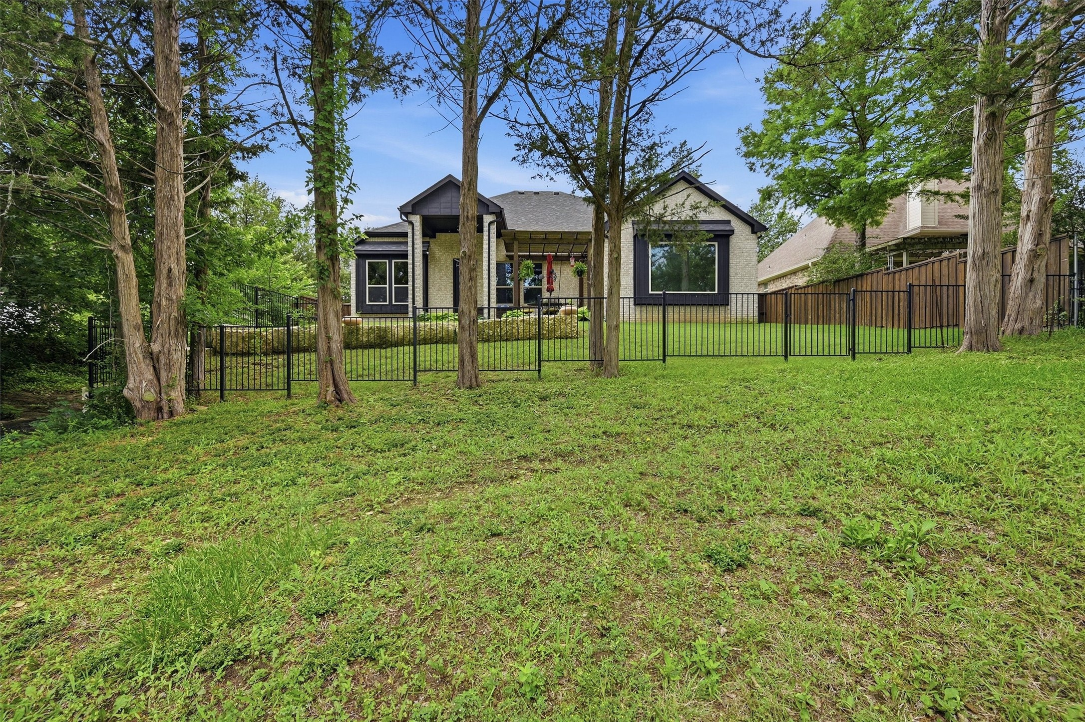 1711 Moreland Drive Sherman TX 75090