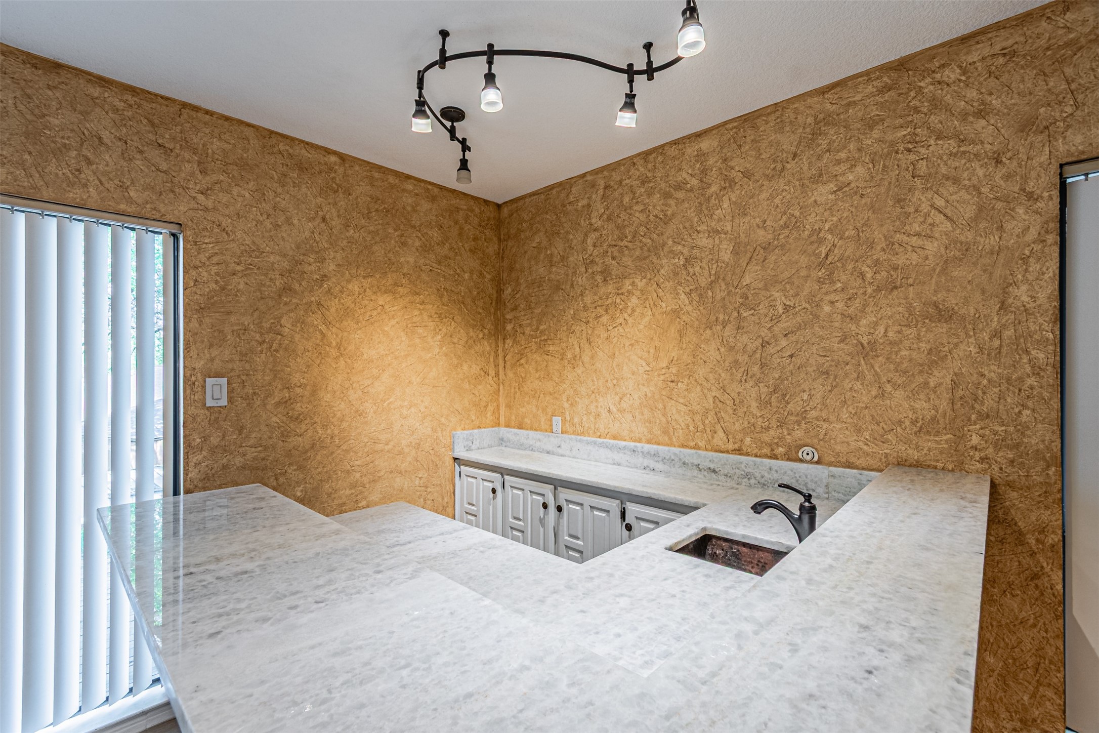 8808 Sylvan Court Fort Worth TX 76120