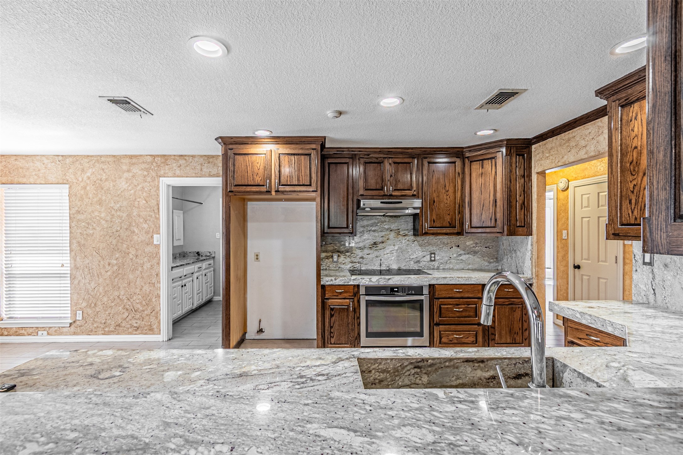 8808 Sylvan Court Fort Worth TX 76120