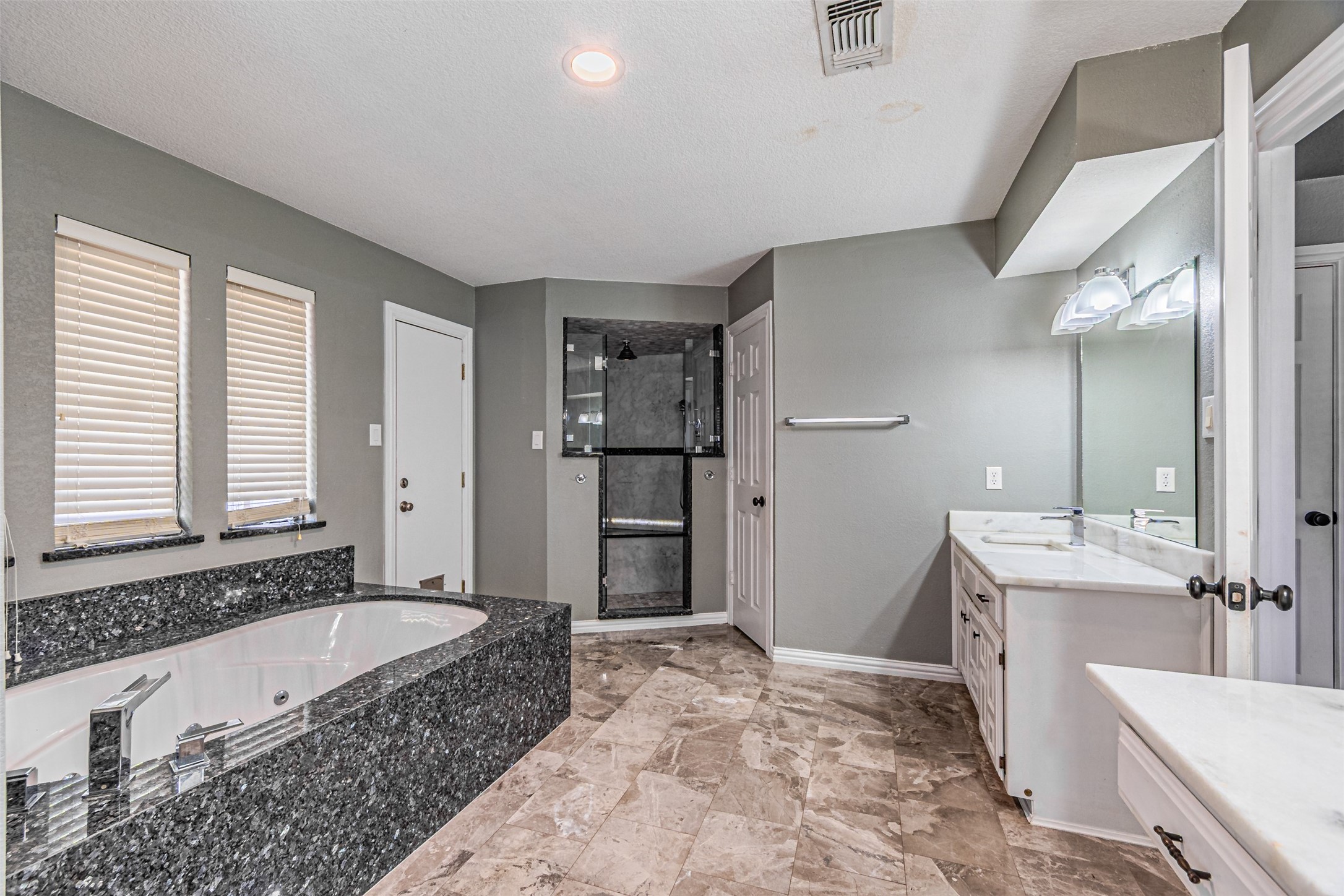 8808 Sylvan Court Fort Worth TX 76120