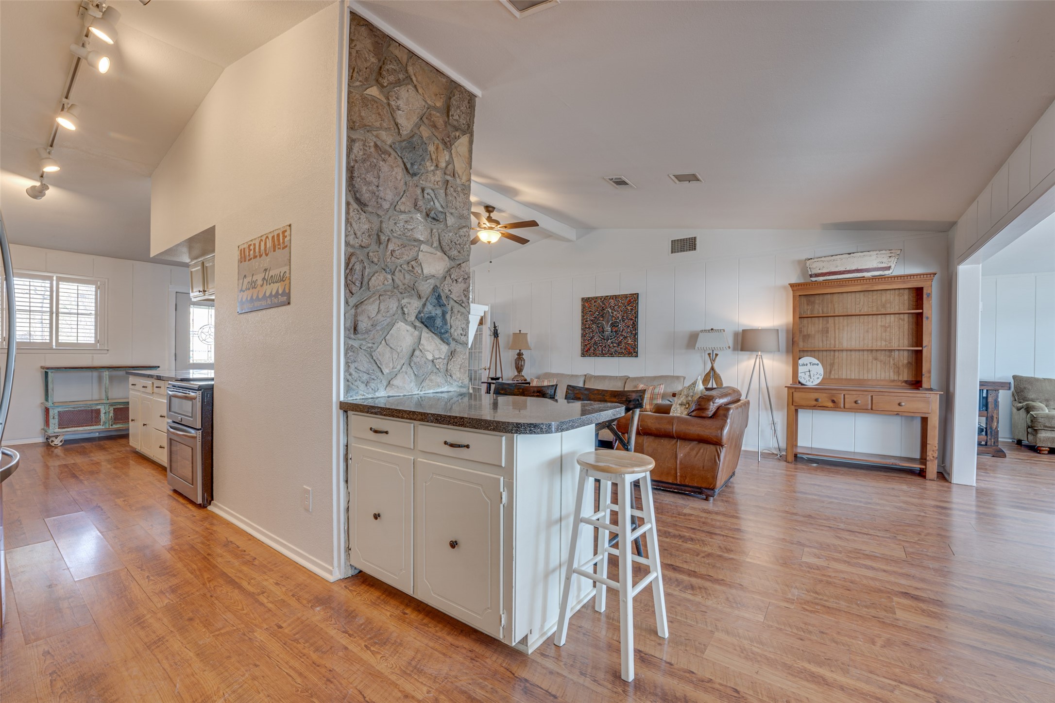 113 Crestwood Circle Enchanted Oaks TX 75156