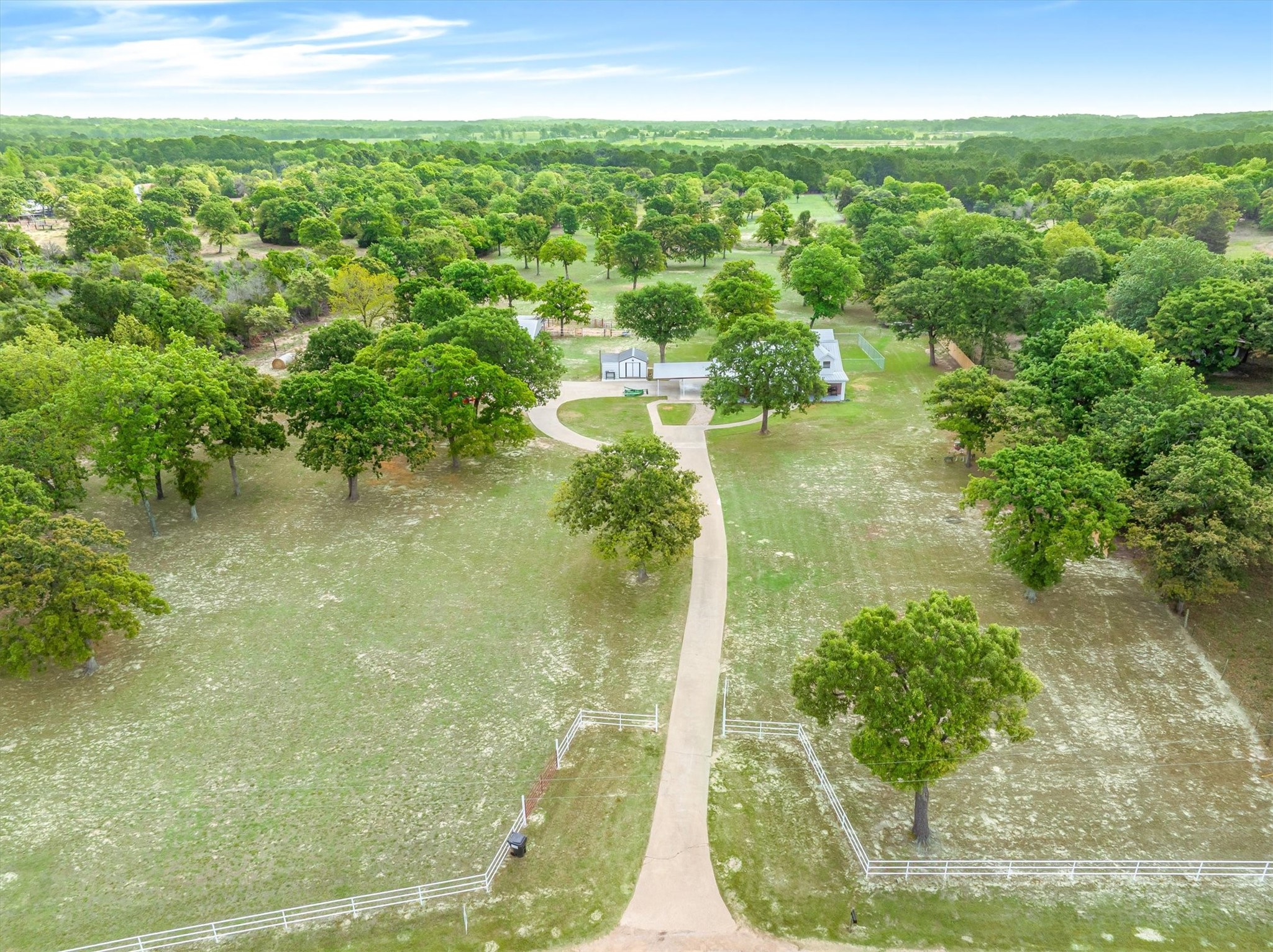 7700 County Road 3700 Athens TX 75752