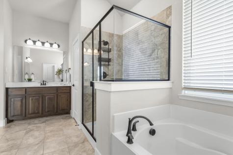 1005 Pebblegate Drive Weatherford TX 76085