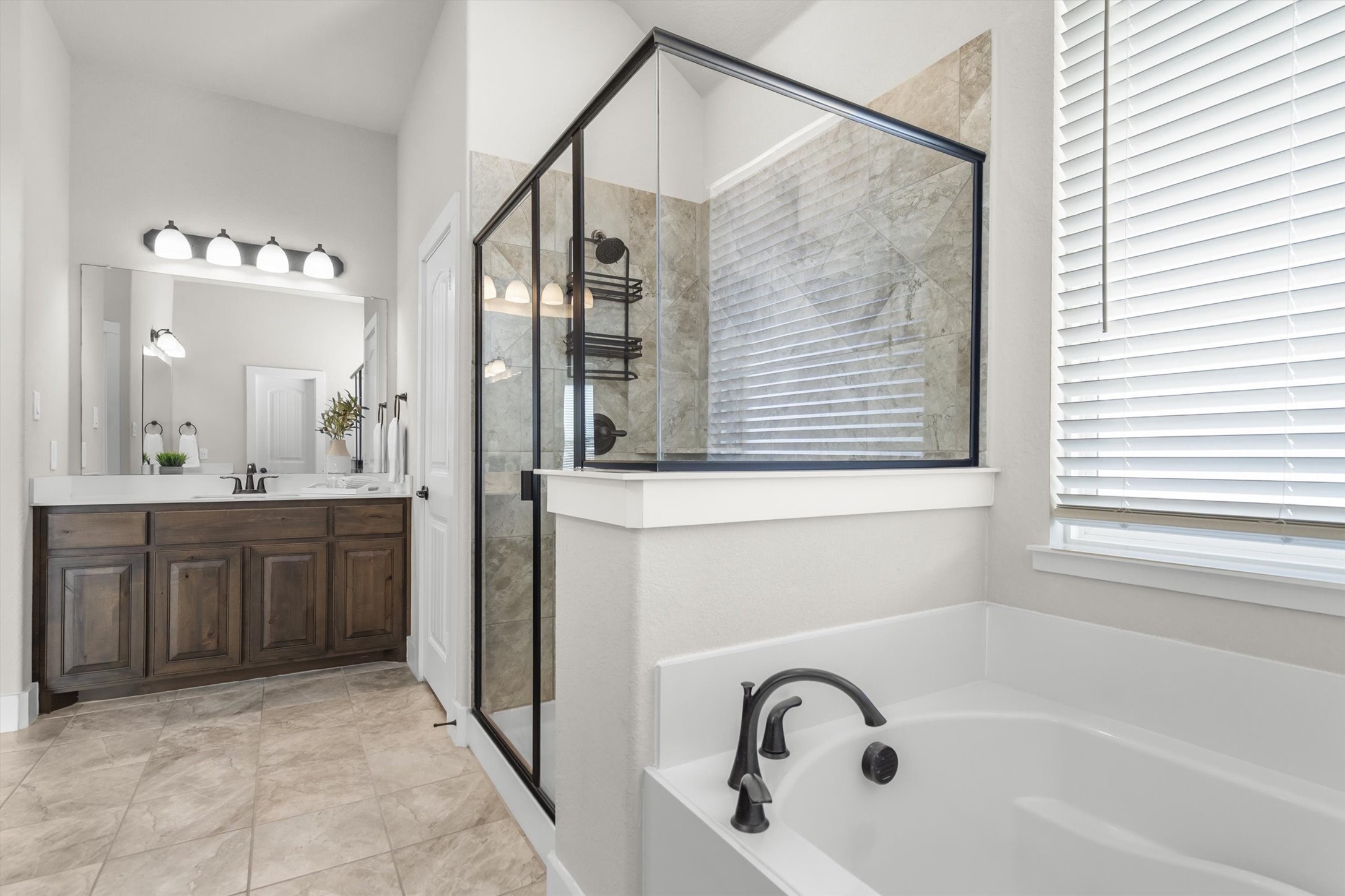 1005 Pebblegate Drive Weatherford TX 76085