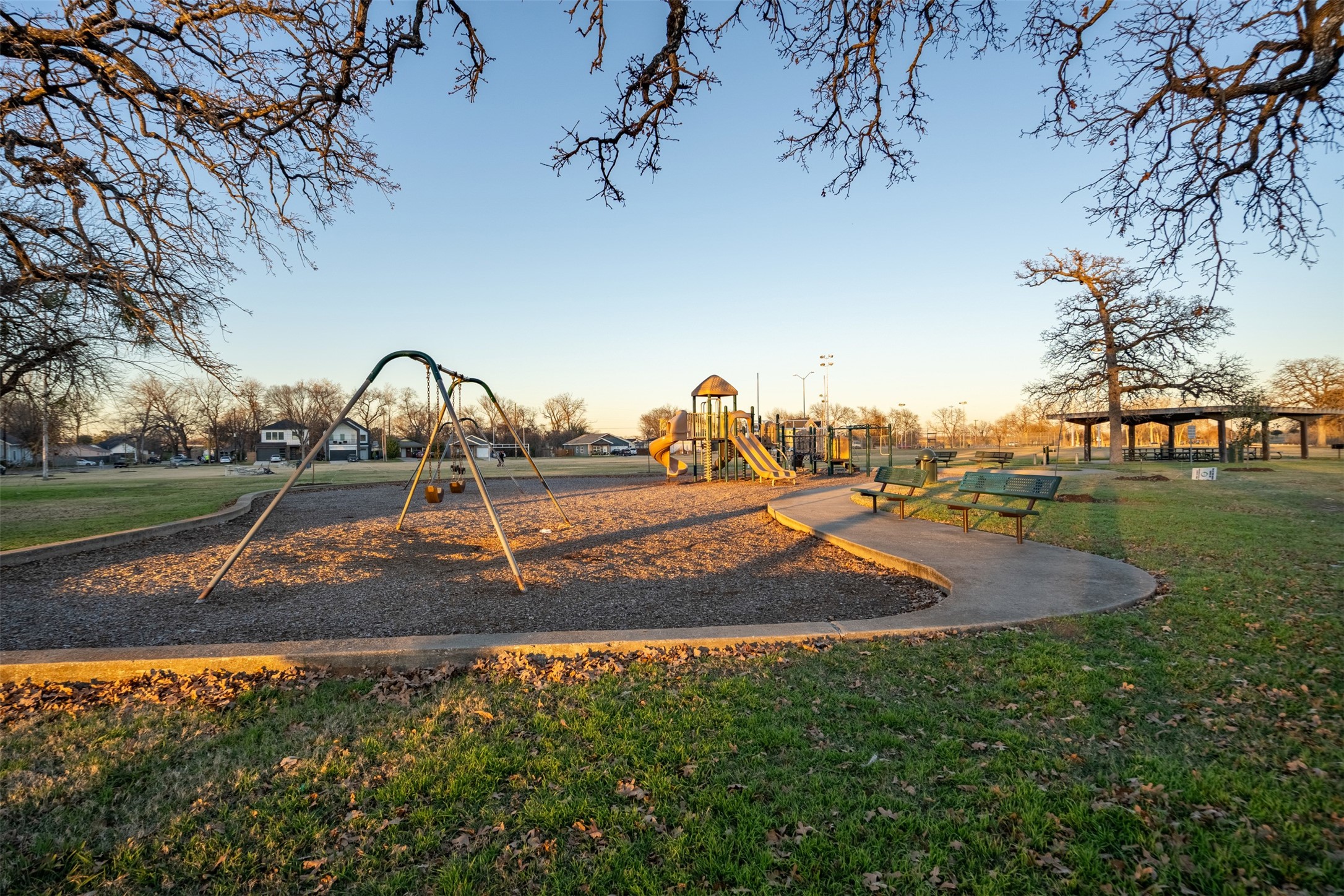 2807 Silkwood Street Dallas TX 75215