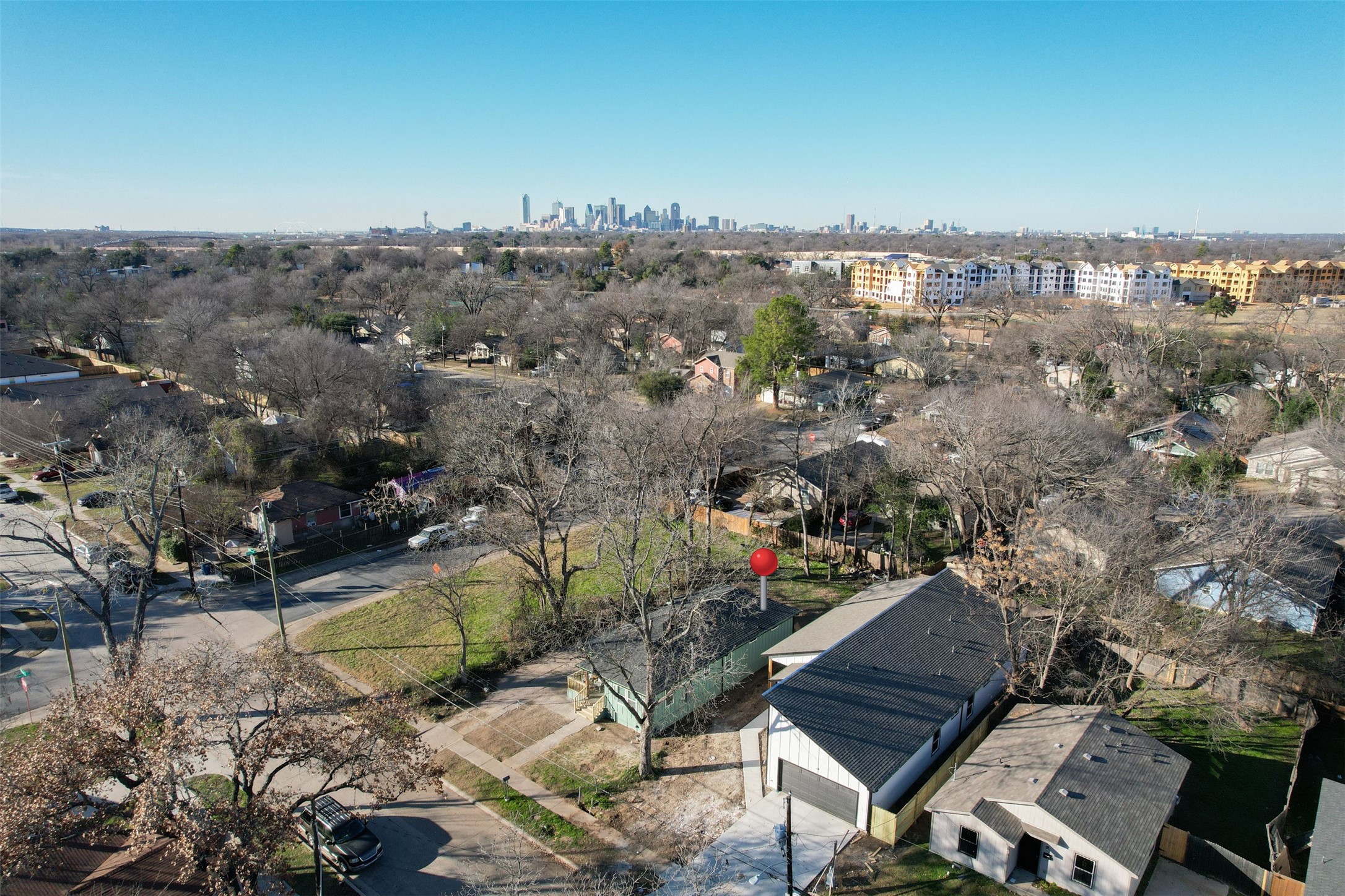 2807 Silkwood Street Dallas TX 75215