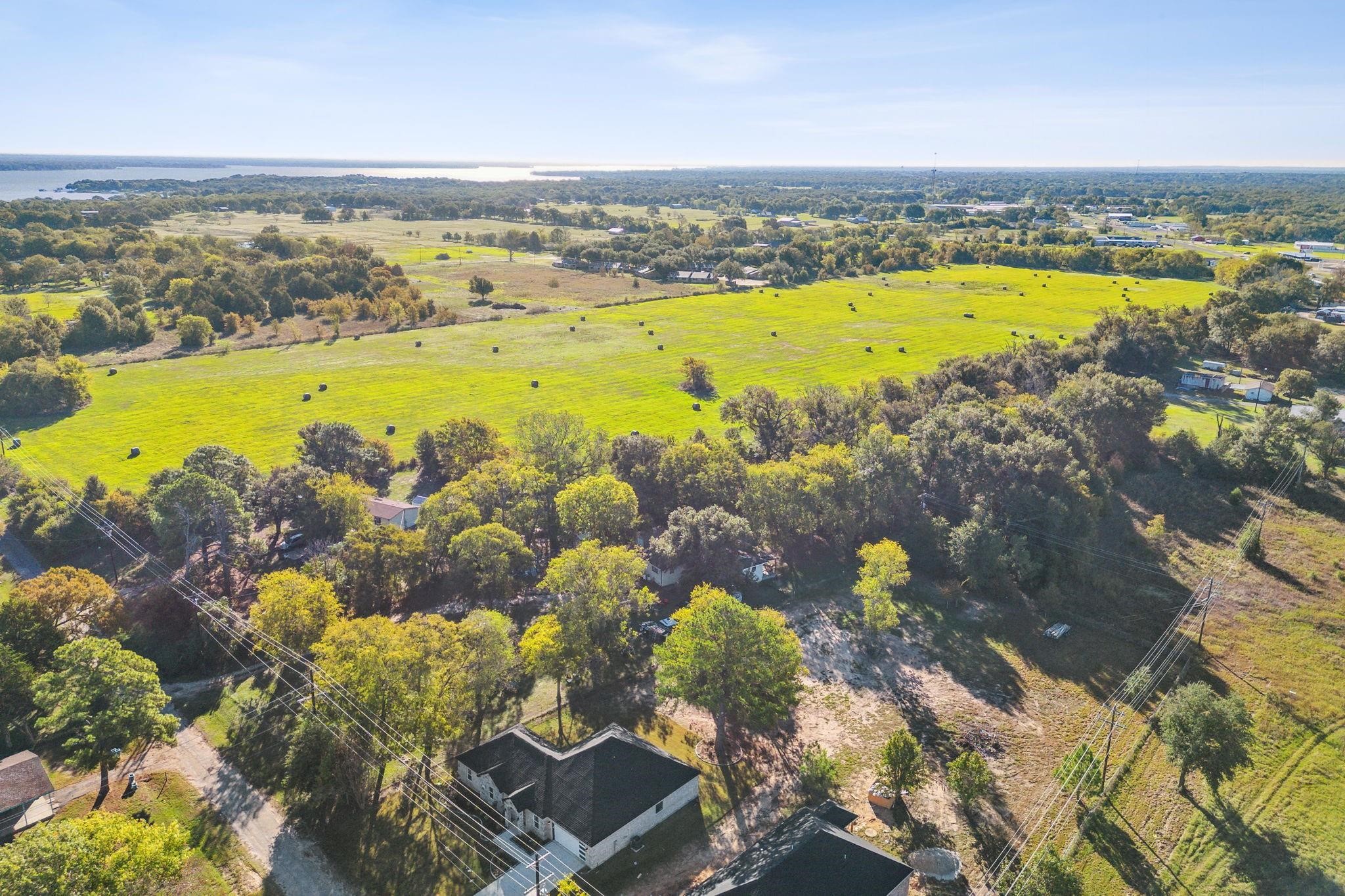211 Kelly Lane Seven Points TX 75143