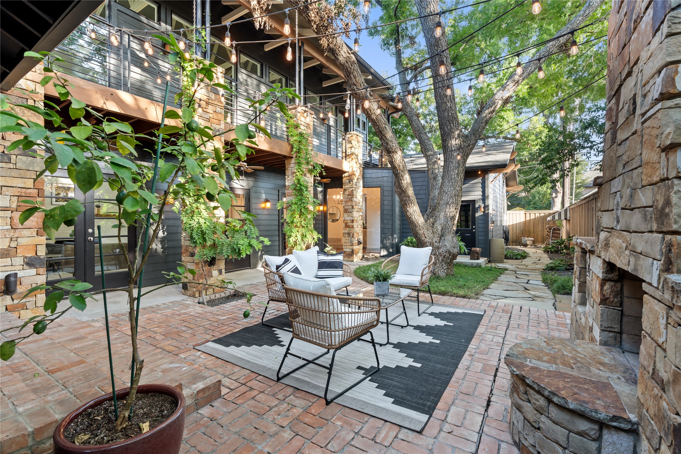 4818 W Hanover Avenue Dallas TX 75209