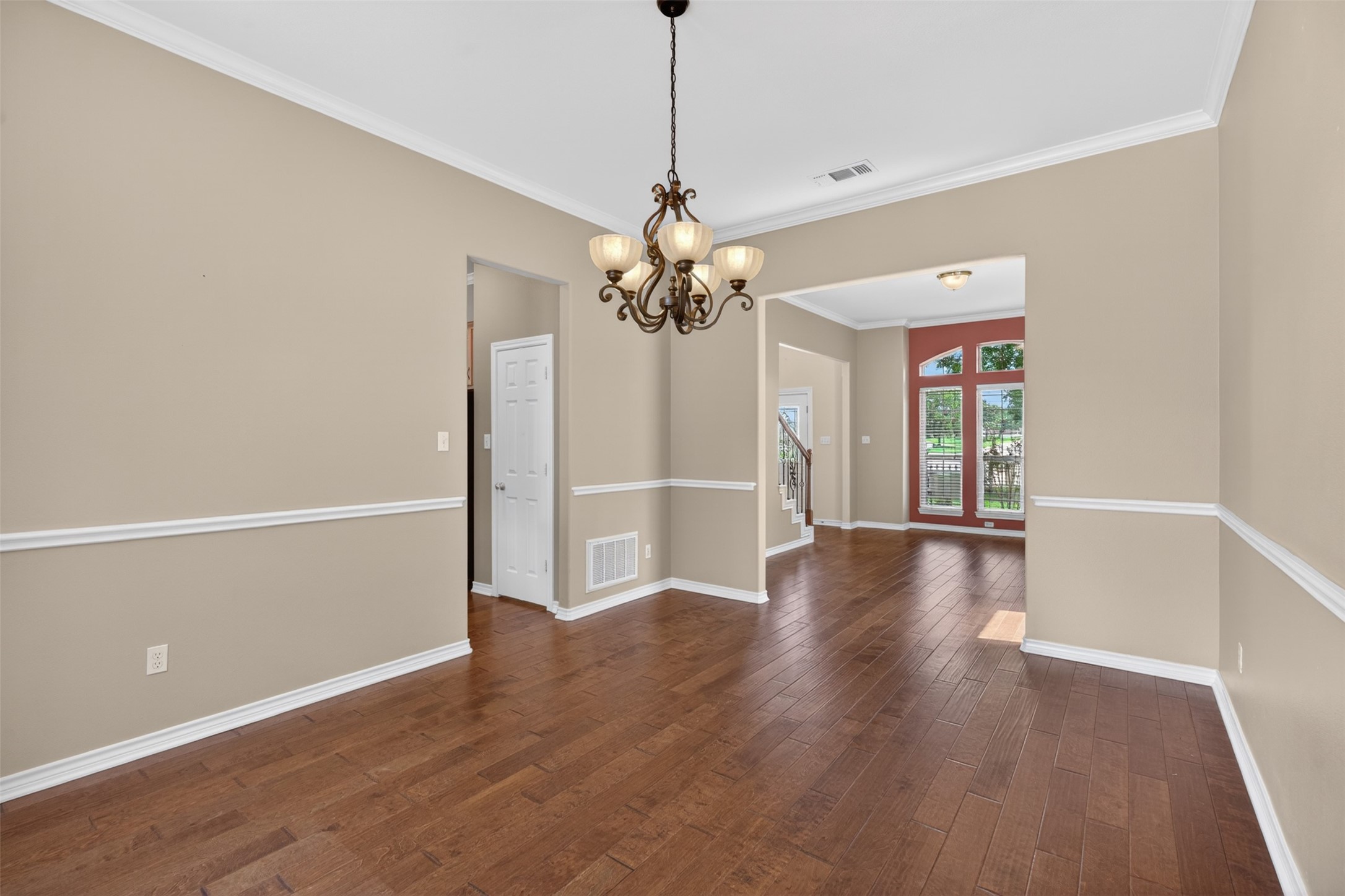 2409 Summer Court Arlington TX 76001