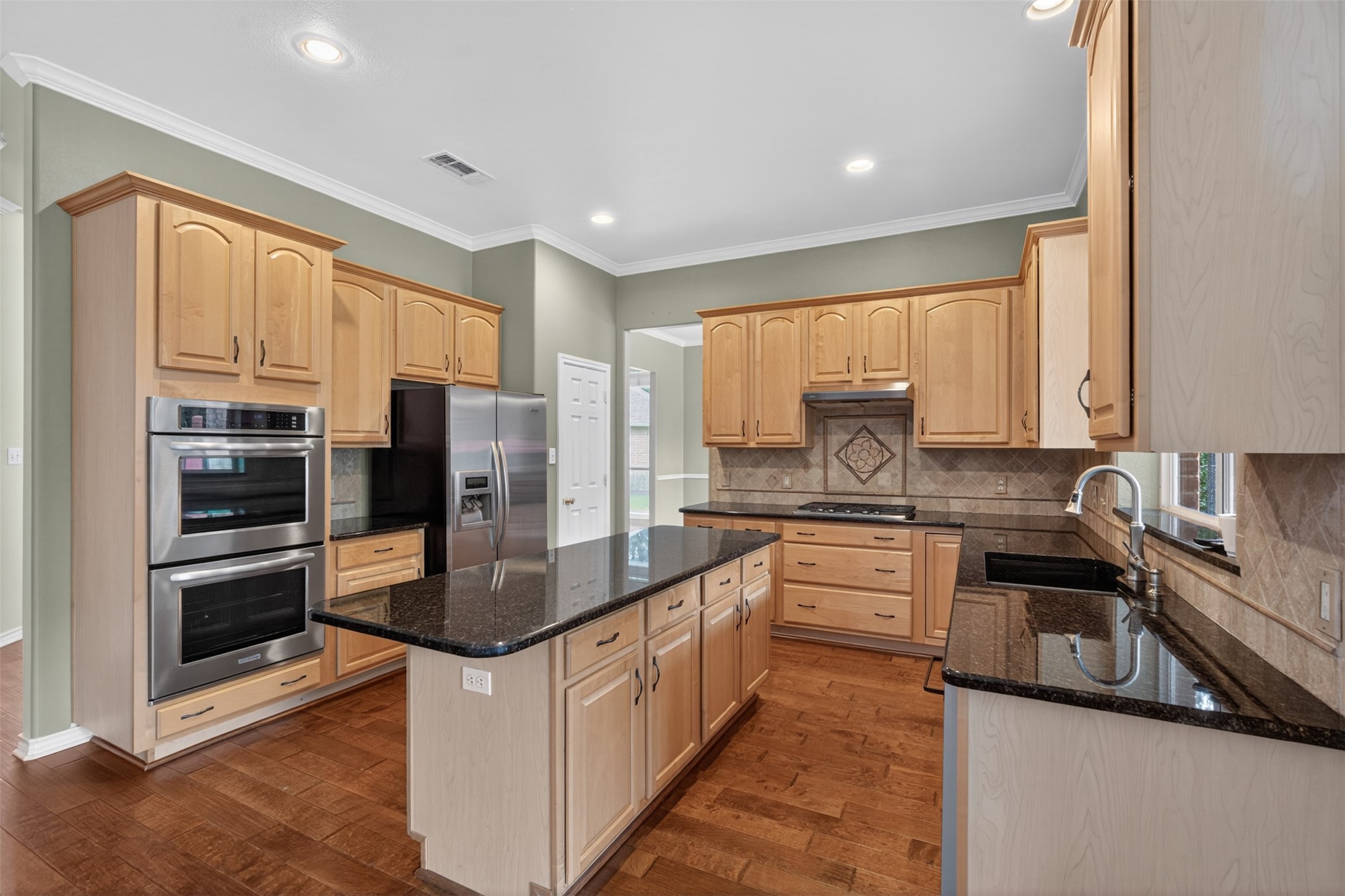 2409 Summer Court Arlington TX 76001