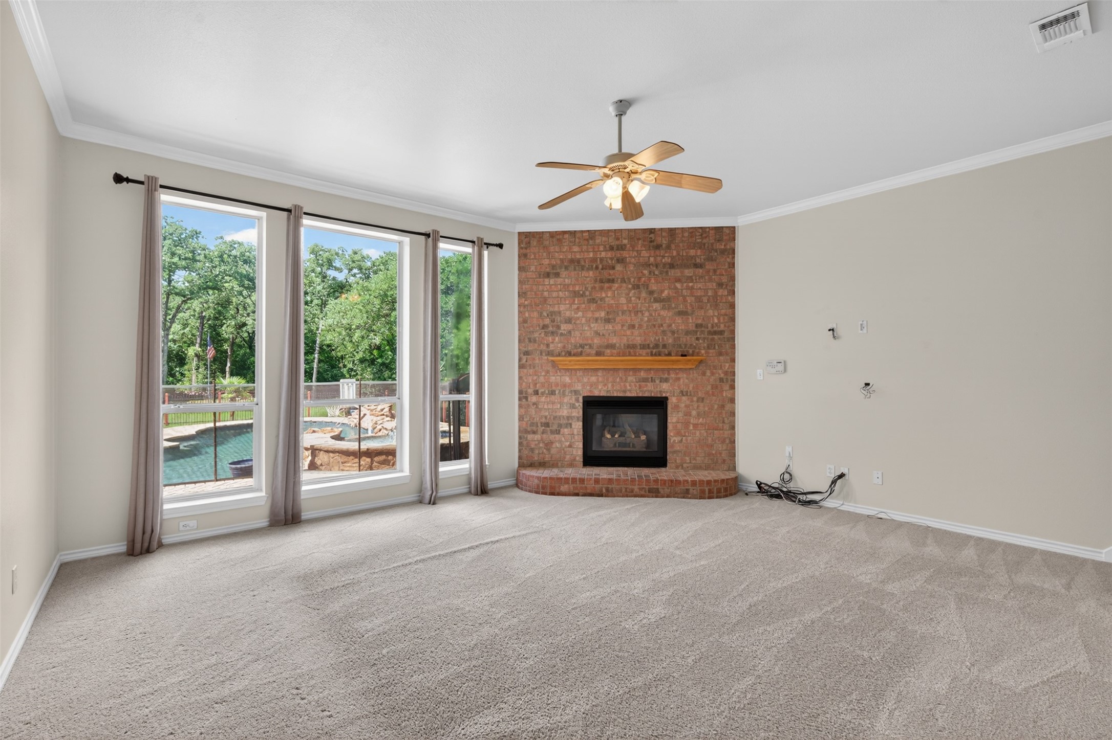 2409 Summer Court Arlington TX 76001