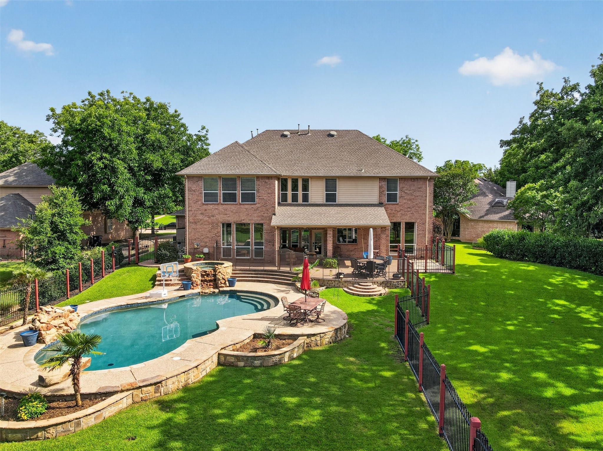 2409 Summer Court Arlington TX 76001