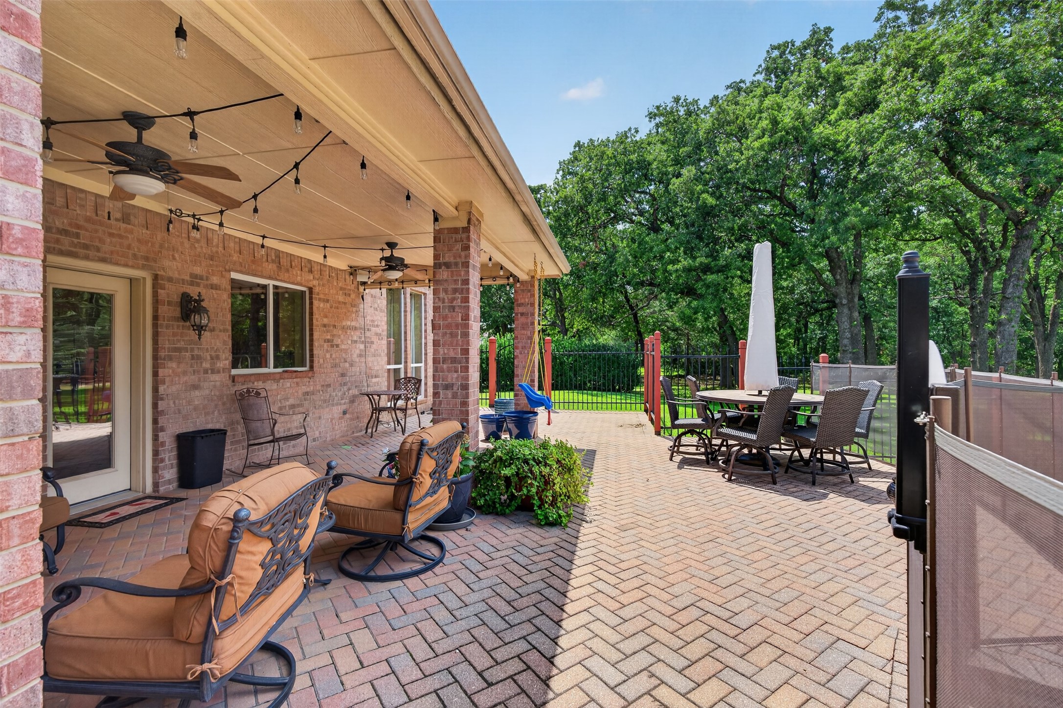 2409 Summer Court Arlington TX 76001