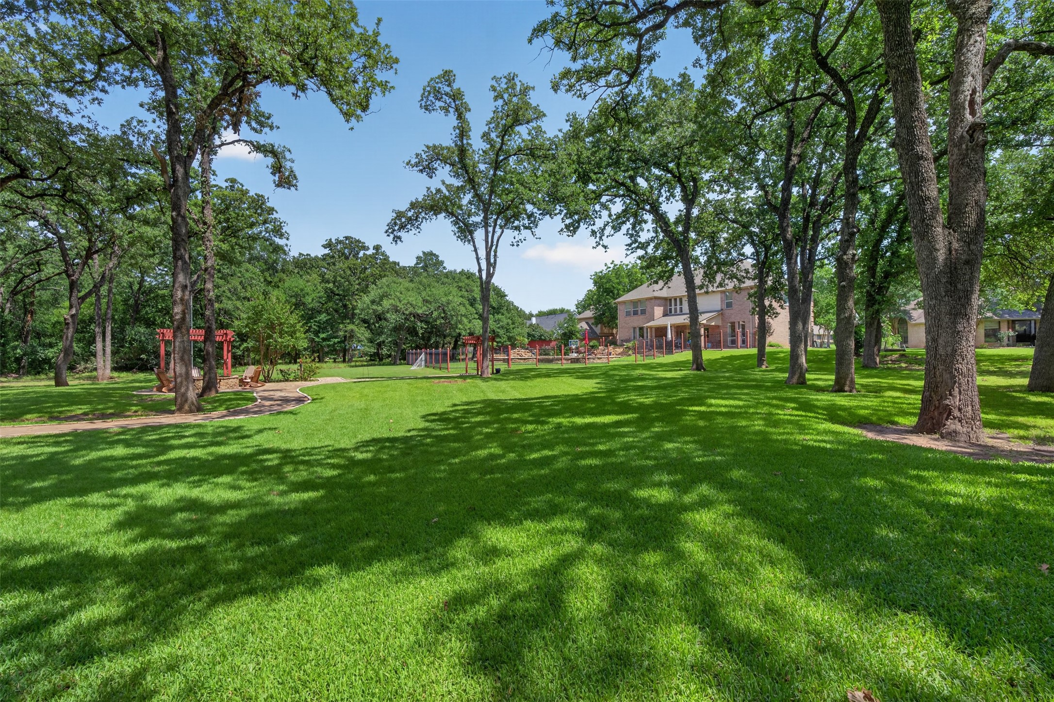 2409 Summer Court Arlington TX 76001