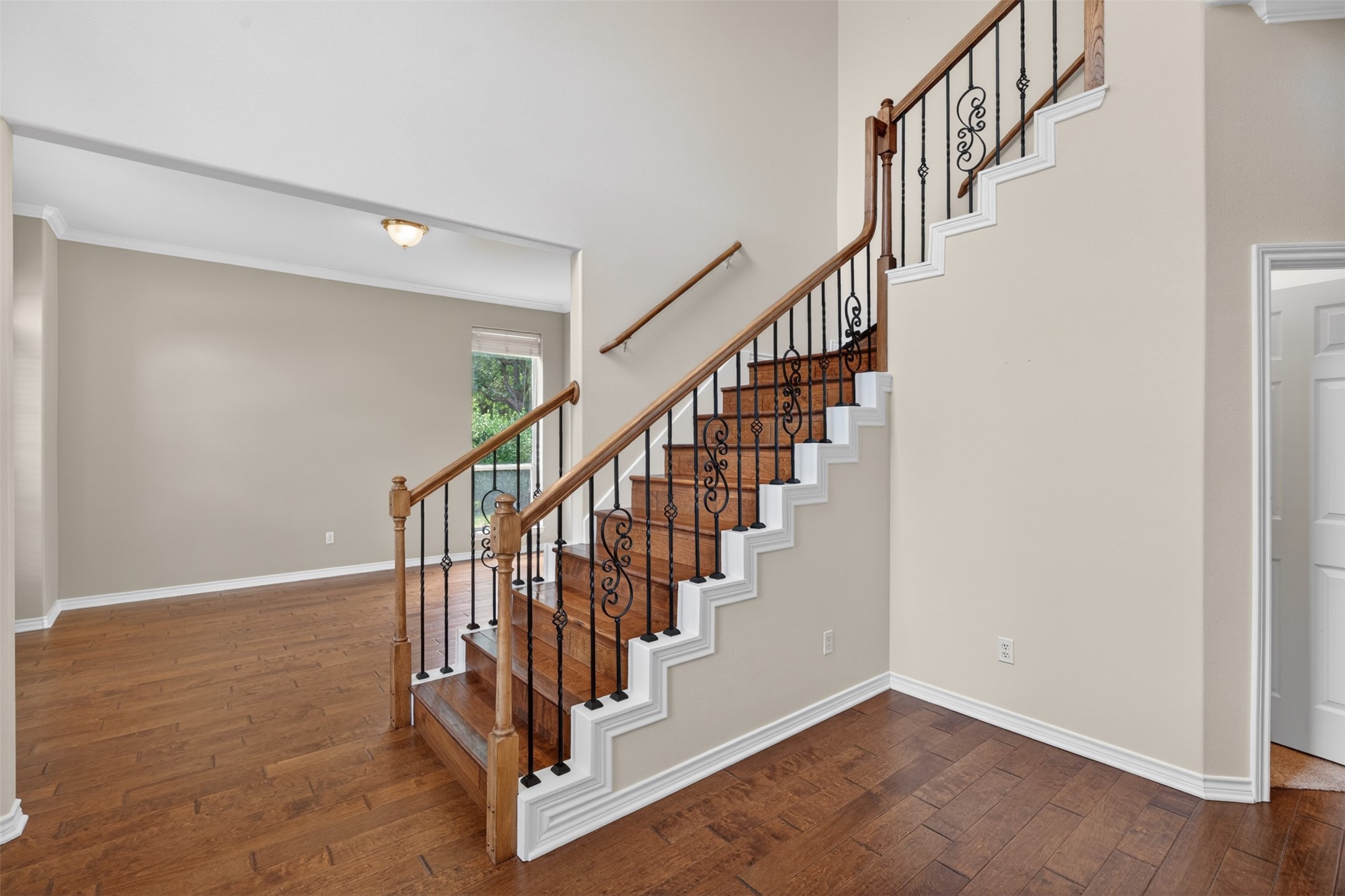2409 Summer Court Arlington TX 76001