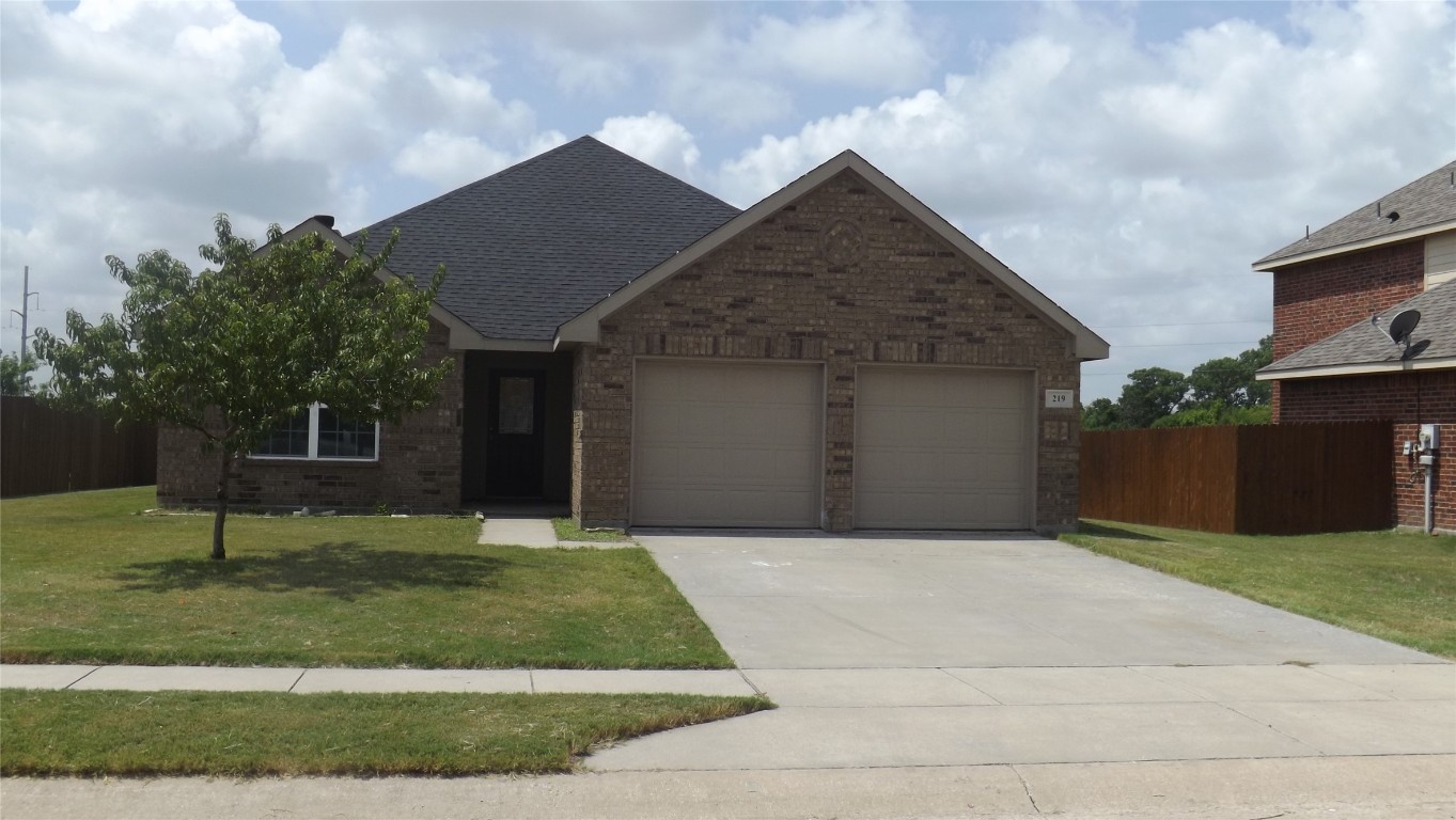 219 Saddlebrook Lane Waxahachie TX 75165