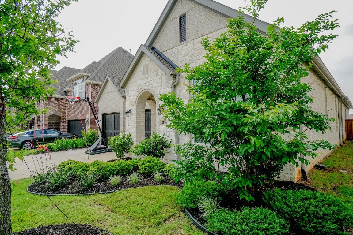 8116 Mary Curran Court Dallas TX 75252