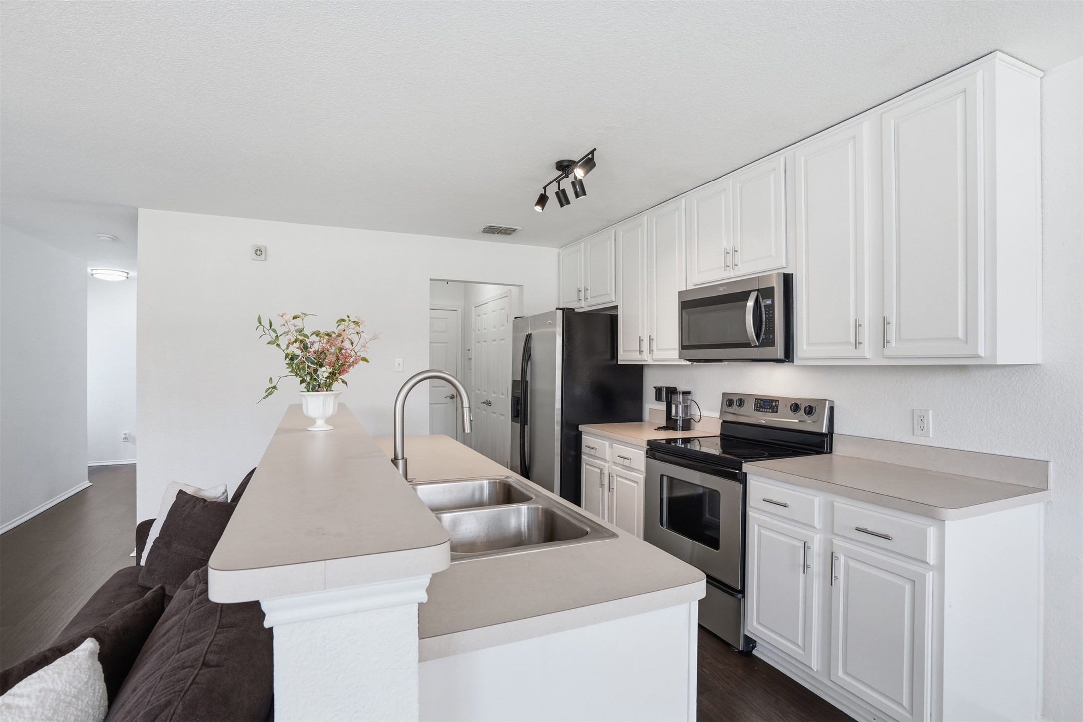 852 Village Point Lane Fort Worth TX 76108