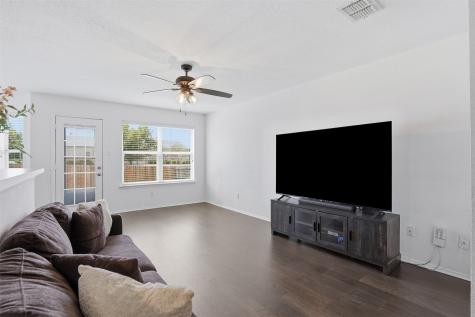 852 Village Point Lane Fort Worth TX 76108