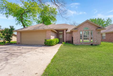 604 N Cherry Street Aubrey TX 76227