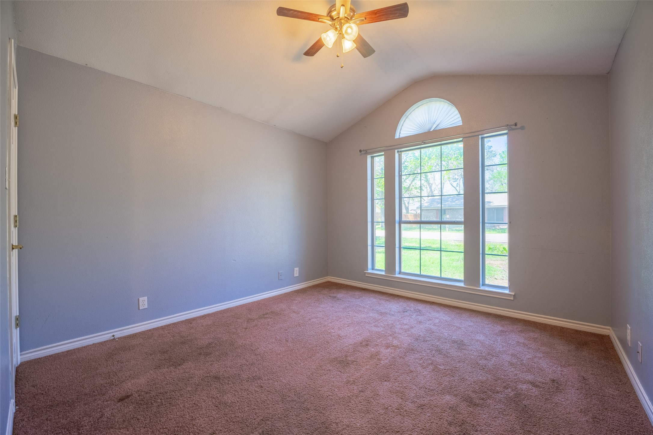 604 N Cherry Street Aubrey TX 76227