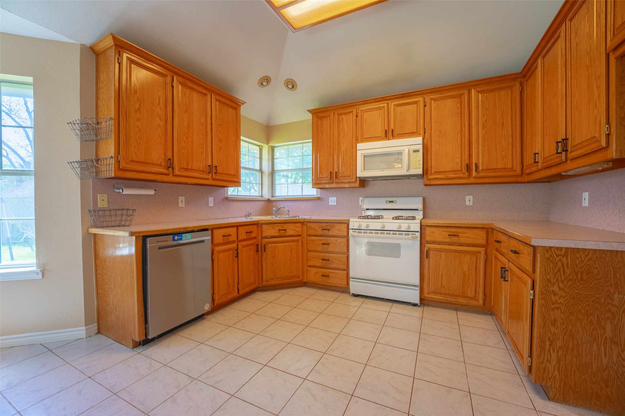 604 N Cherry Street Aubrey TX 76227