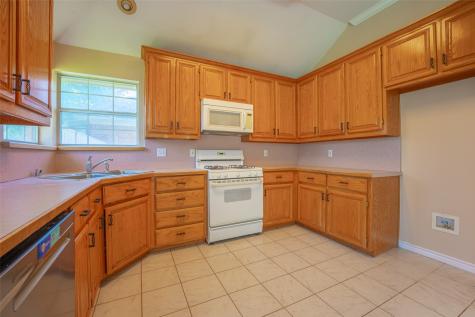 604 N Cherry Street Aubrey TX 76227
