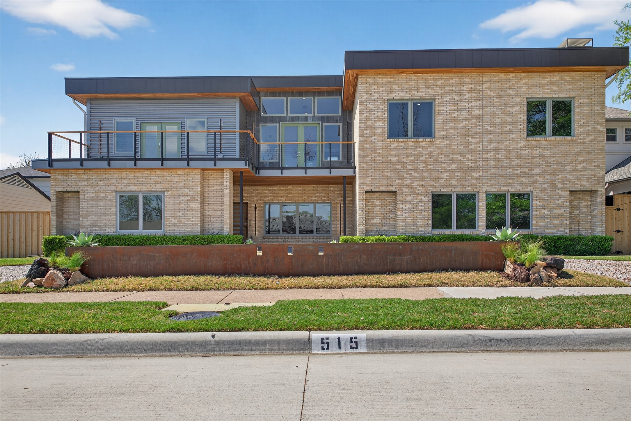 515 Aqua Drive Dallas TX 75218
