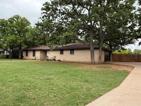 522 Crestwood Drive Eastland TX 76448