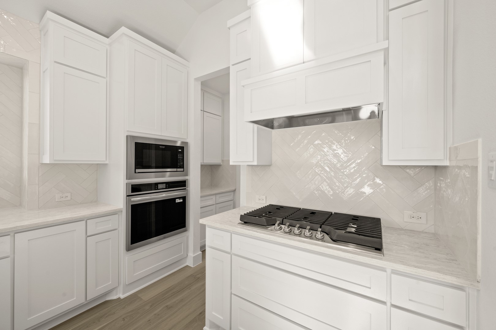 402 Crestview Drive Midlothian TX 76065